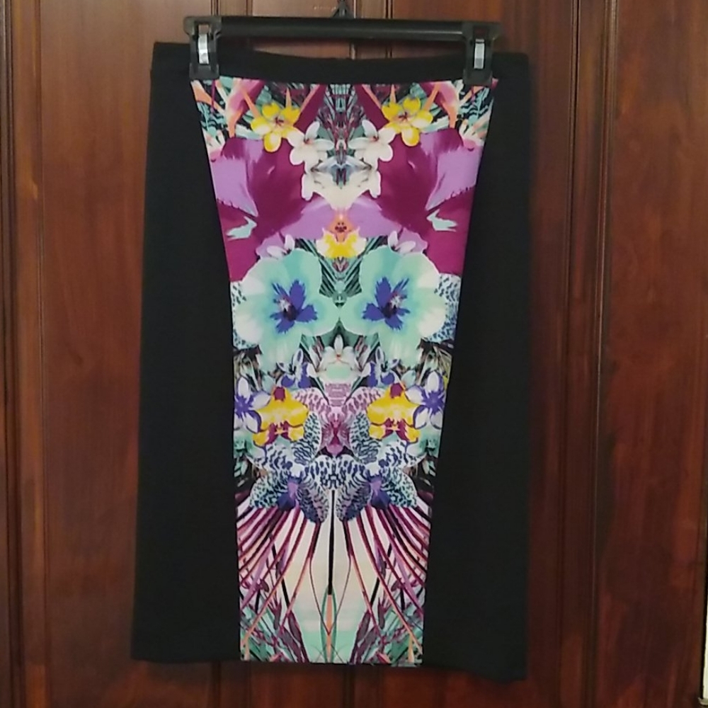 Nicole Miller bloom pattern pencil skirt